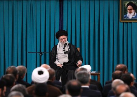 دیدار نمایندگان مجلس شورای اسلامی با رهبر انقلاب