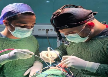 ترمیم جمجمه کودک ۸ ساله با ایمپلنت سه‌بعدی
