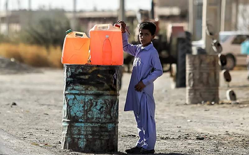 رویاهایی که زیر آفتاب آب میشوند