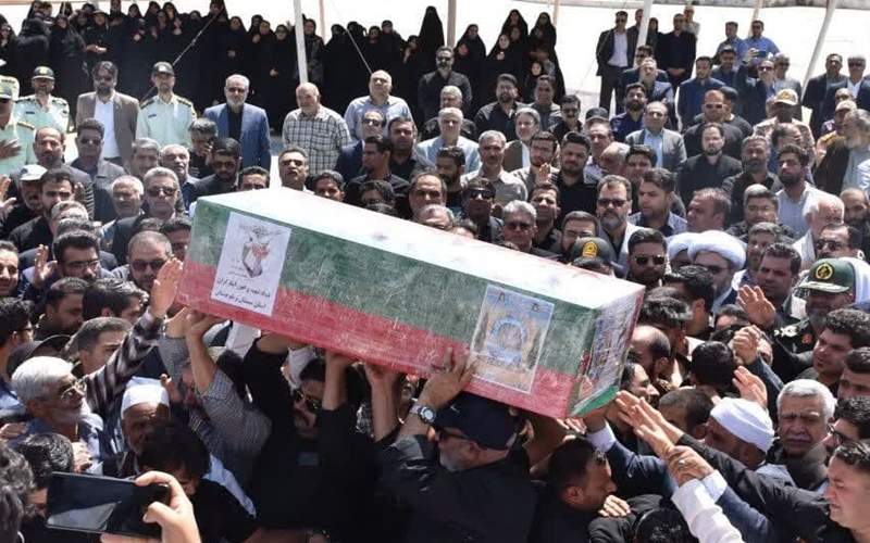 تشییع پیکر ۶ شهید حمله تروریستی در زاهدان