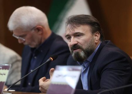 یک سوارکار به ریاض می‌رود