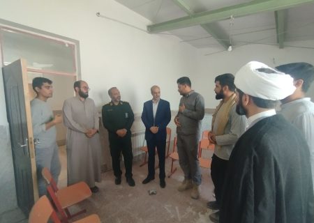بازدید مسئولان هیرمند از گروه جهادی دانشجویی