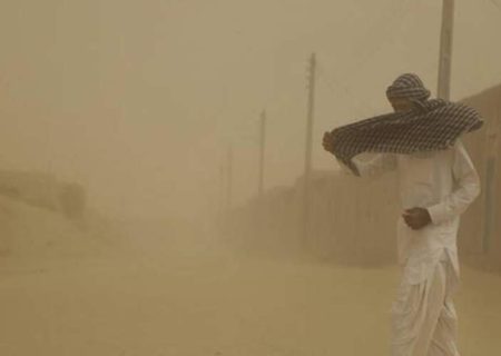 طوفان سیستان با سرعتی بالای صد کیلومتر
