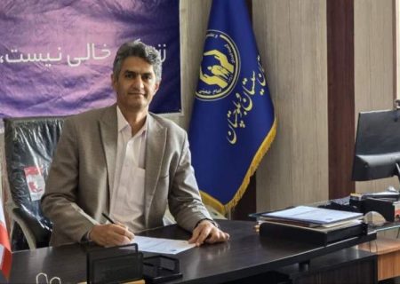 اهدای ۱۲۰ بسته معیشتی به نیازمندان سراوان