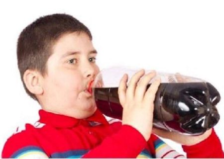 مضرات مصرف نوشابه‌های گازدار