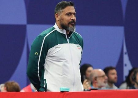 حضور روی سکوی قهرمانی جهان نشدنی نیست