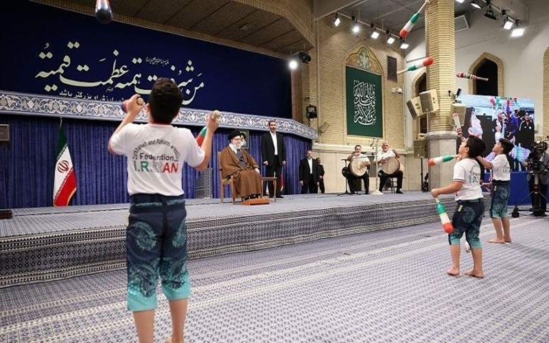 انتخاب نونهالان باستانی‌کار در حضور رهبر انقلاب