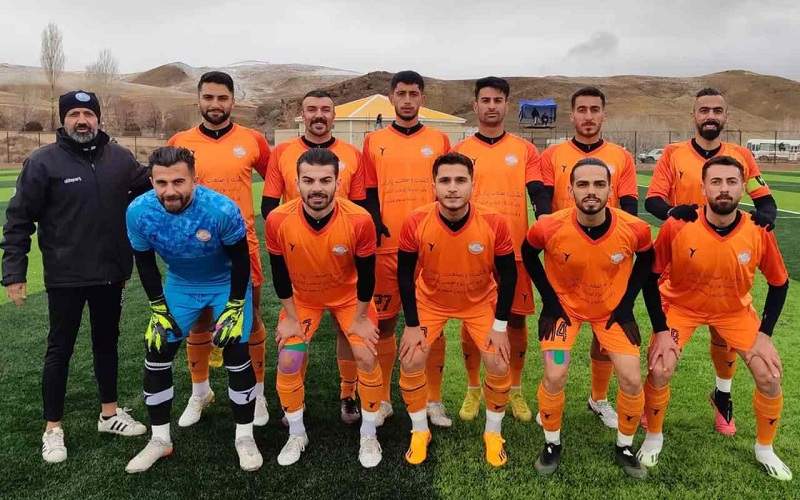 باقری‌نیا به دنبال صعود، رجبی تشنه امتیاز