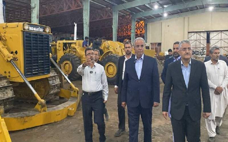 کاهش نرخ بیکاری با به‌کارگیری جوانان بومی