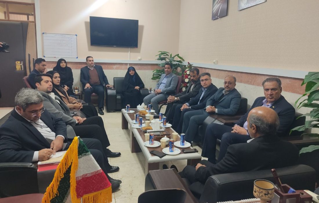 دیدار مدیرعامل صندوق امید کشور با فرماندار هیرمند