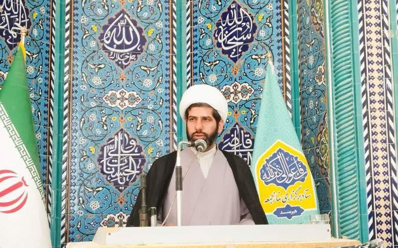 مساجد محور تقوا و خدمتگزاری‌اند