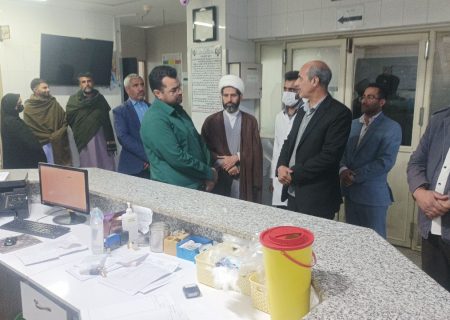 بازدید شبانه فرماندار هیرمند از بیمارستان شهدا
