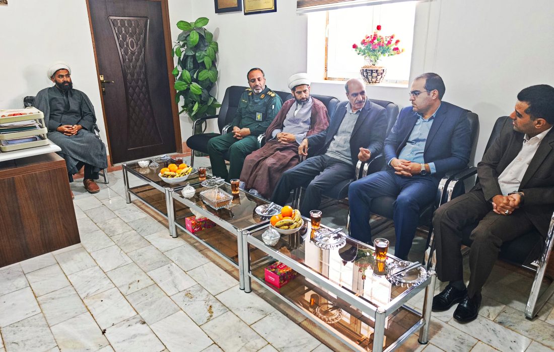 تأکید مسئولان هیرمند بر حمایت از سپاه