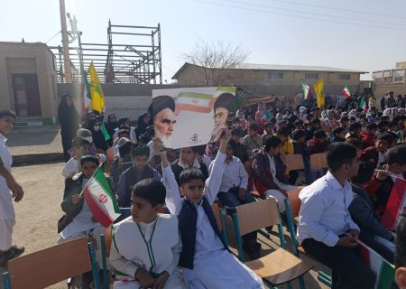 اولین روز از دهه مبارک فجر در هیرمند