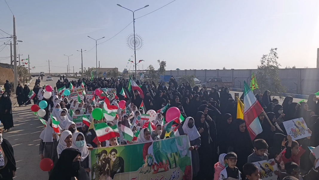 حضور پرشور بانوان هیرمند در ۲۲بهمن