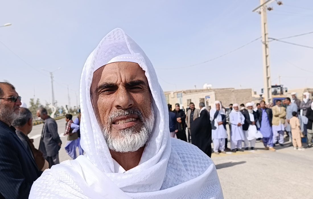 بیعت امام جماعت اهل سنت قرقری با رهبر انقلاب