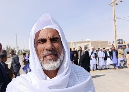 بیعت امام جماعت اهل سنت قرقری با رهبر انقلاب