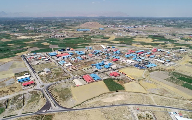 چرخ تولید در سیستان‌وبلوچستان بدون توقف می‌چرخد