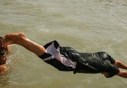 هشدار ایمنی در برابر آب‌های جاری