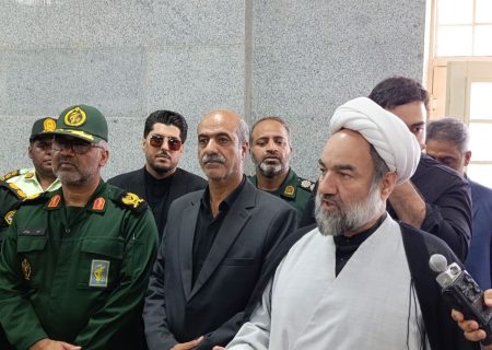 بازدید نماینده ولی‌فقیه در سیستان و بلوچستان از مناطق مرزی شمال استان