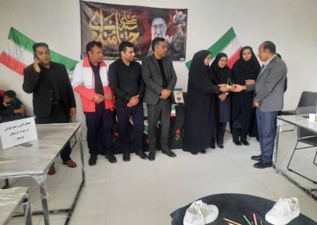 محفل ادبی و شعرخوانی در هیرمند