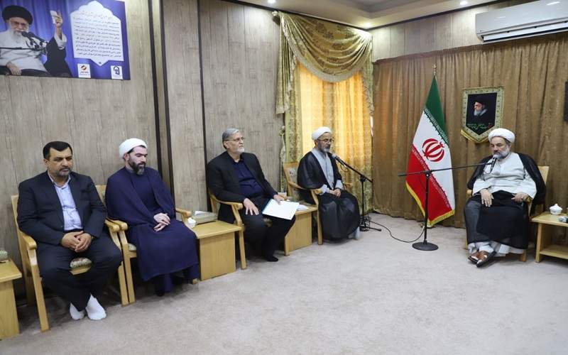 دانشگاه، محور تبیین و راهبری جامعه امروز