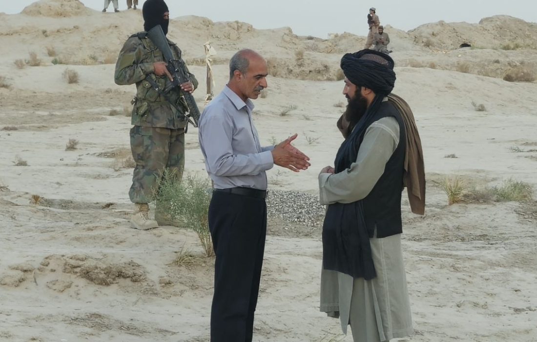 بازدید مشترک مسئولان هیرمند و ولایت نیمروز افغانستان از نقاط مرزی در شمال شهرستان هیرمند