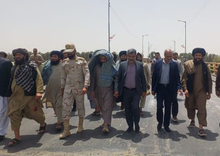 رانندگان ایرانی از بازداشت طالبان آزاد شدند.