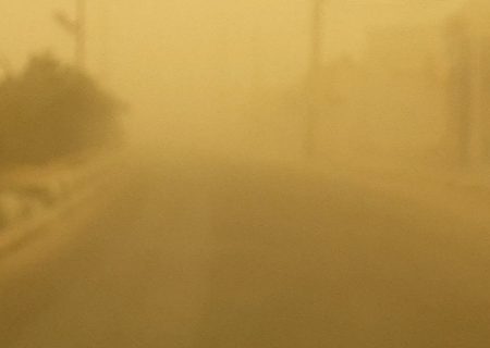 تعطیلی ادارات هیرمند به دلیل افزایش غلظت ریزگردها