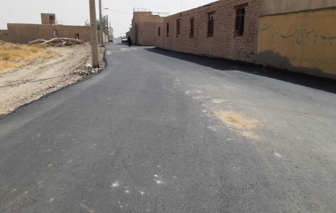 بهرهبرداری از طرحهای آسفالت روستایی هیرمند در هفته دولت