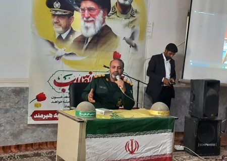 دشمن با جنگ شناختی وحدت را هدف گرفته