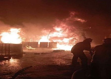 حریق گسترده در انبار غیرمجاز سوخت زاهدان مهار شد