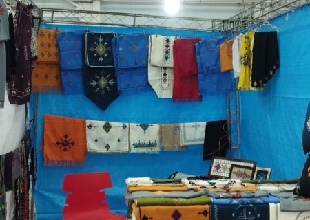 سوزن‌دوزی هنر زنان سیستان در مسیر اشتغال و صادرات